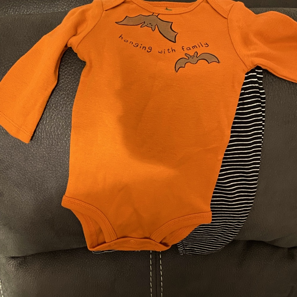 Carters 2 piece set